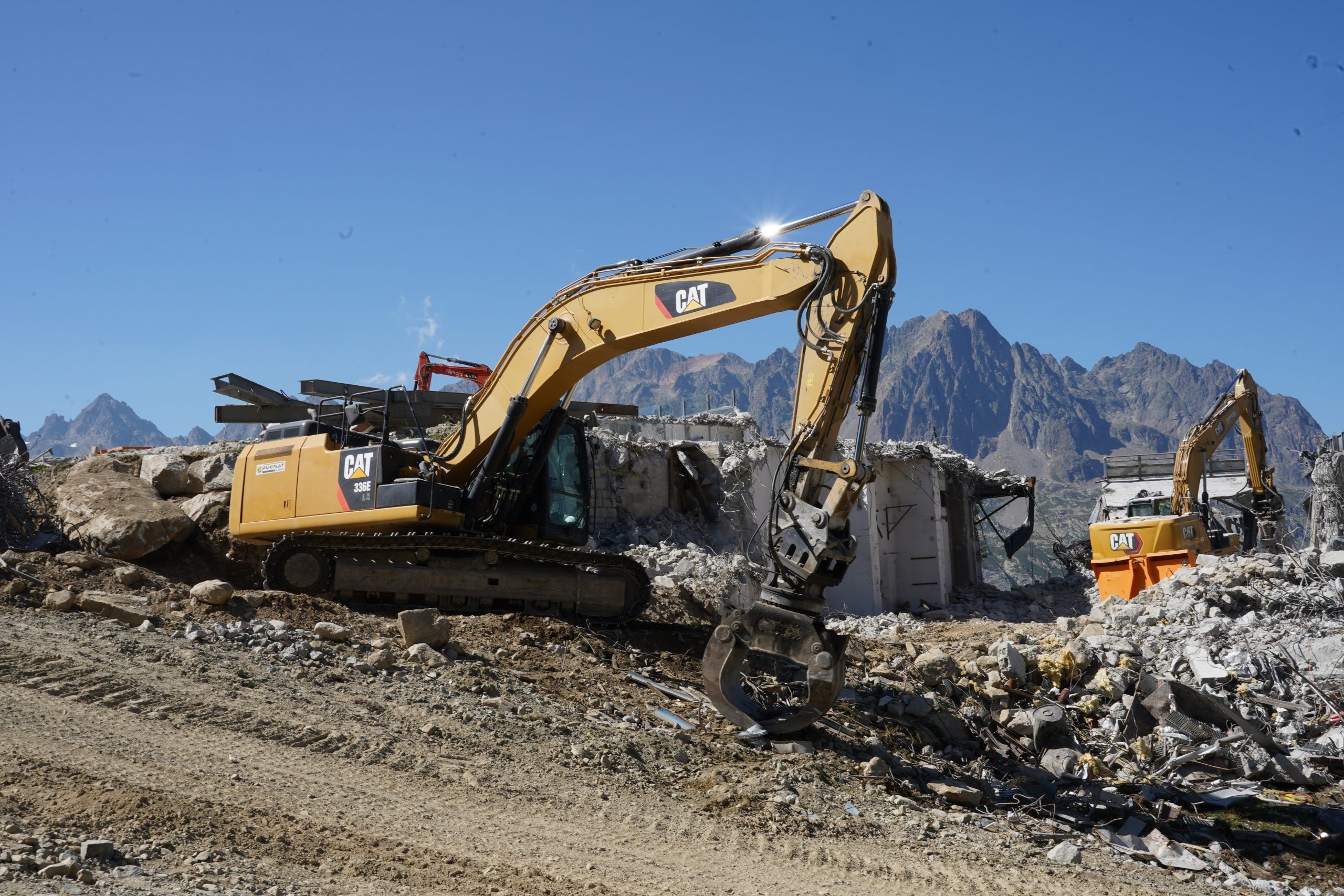 Terrassement remblaiement Démolition10